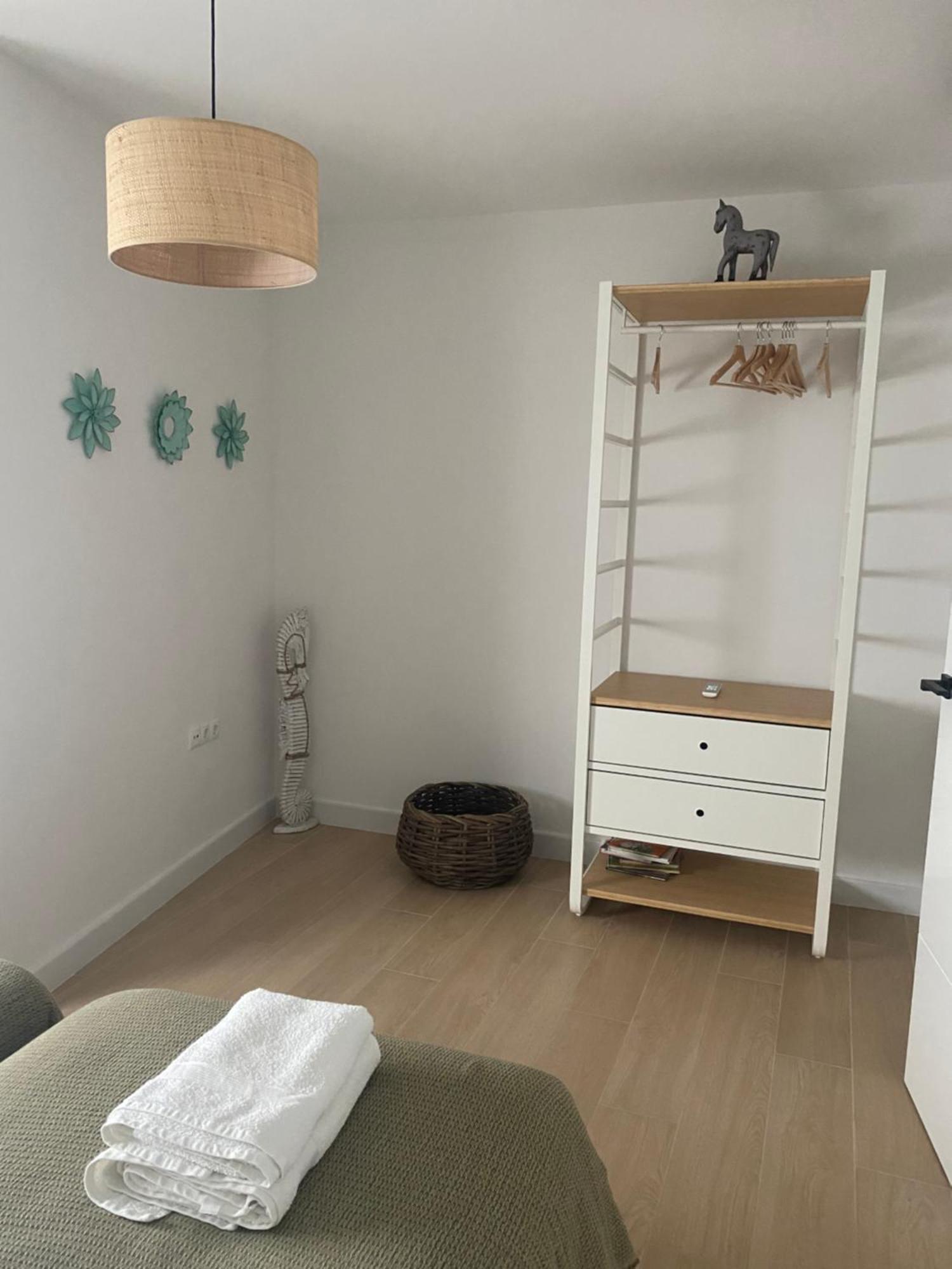 Apartamentos La Higuera 2 Rota Luaran gambar
