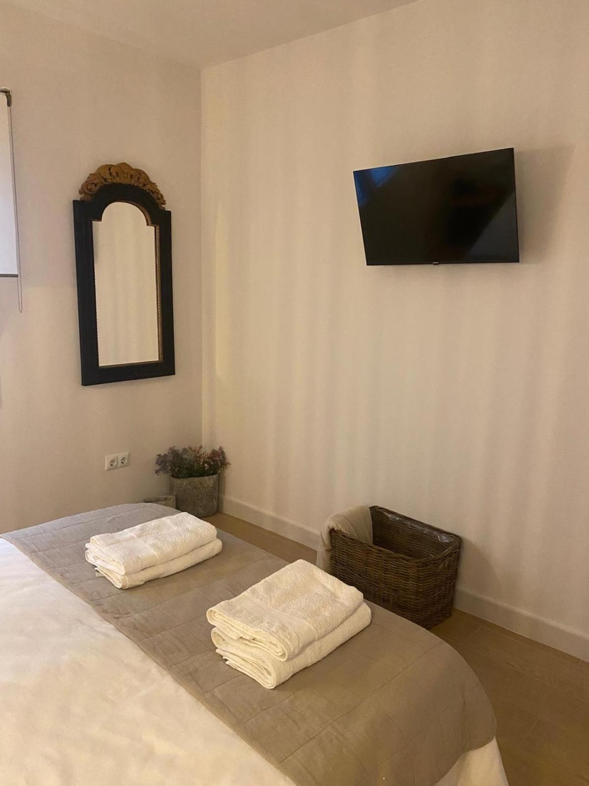Apartamentos La Higuera 2 Rota Luaran gambar
